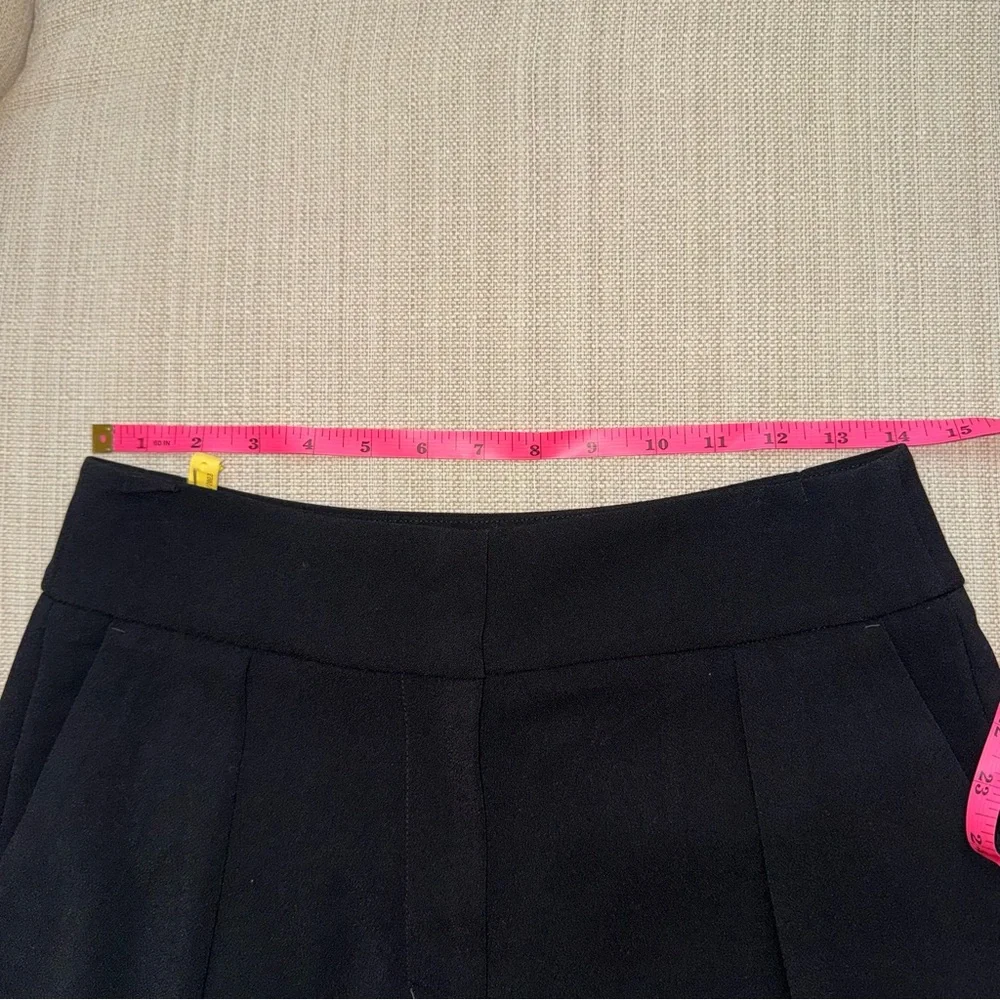 NWOT Express Women's Black High Waisted Shorts - Picture 4 of 10